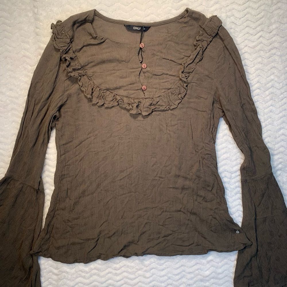 Only women’s olive green blouse size 36